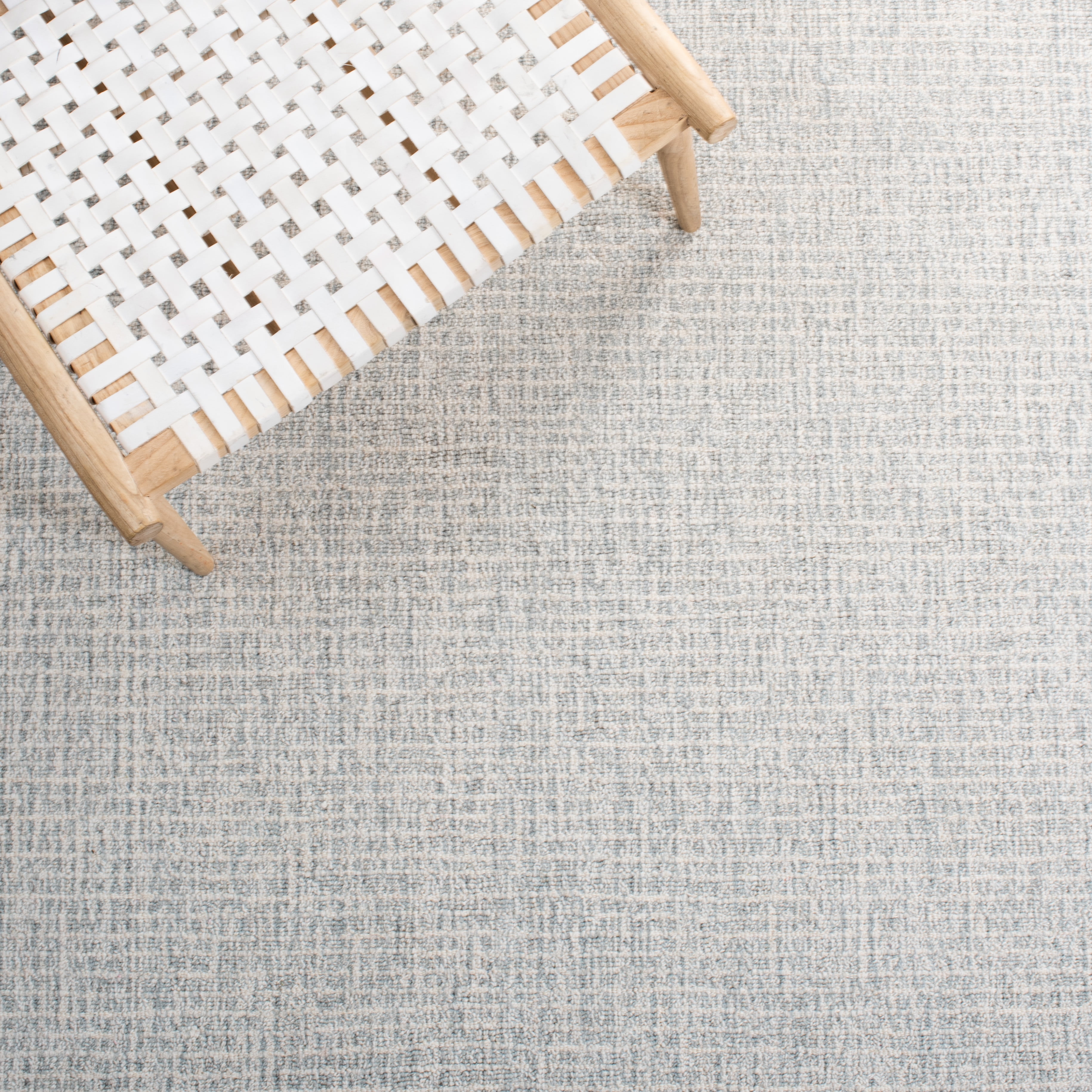 Safavieh Abstract Delia Distressed Wool Area Rug, Light Gray/Ivory, 2' x 3'