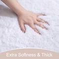 thumbnail image 2 of Alfombra de baño AROGAN Luxury, larga, blanca, 60 x 150 cm, 2 of 9