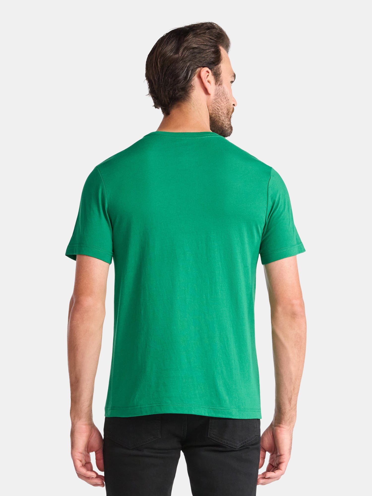 Snoopy Chillin Men's and Big Men's Christmas Graphic Tee, Sizes XS-3XL