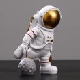 thumbnail image 3 of Resina Astronauta Astronauta Estatua Adorno Oficina En Casa Escritorio Estatuilla Decoraciones Oro 9,5x9,5x15,5 Cm Sunnimix Figuras de astronauta de resina, 3 of 8