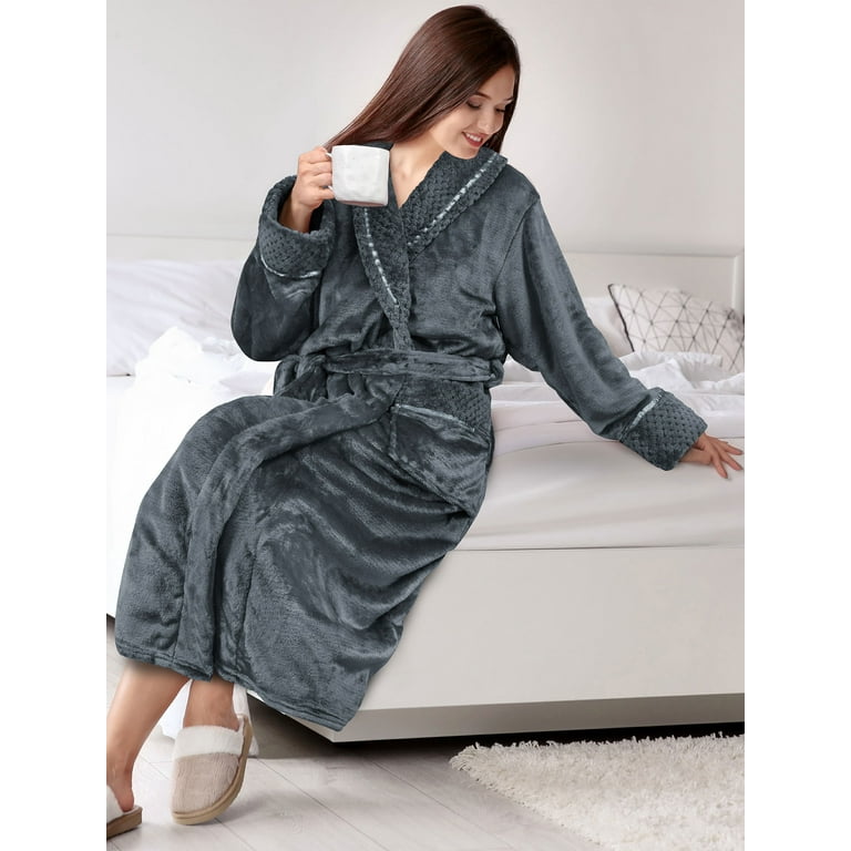 Robe Grey