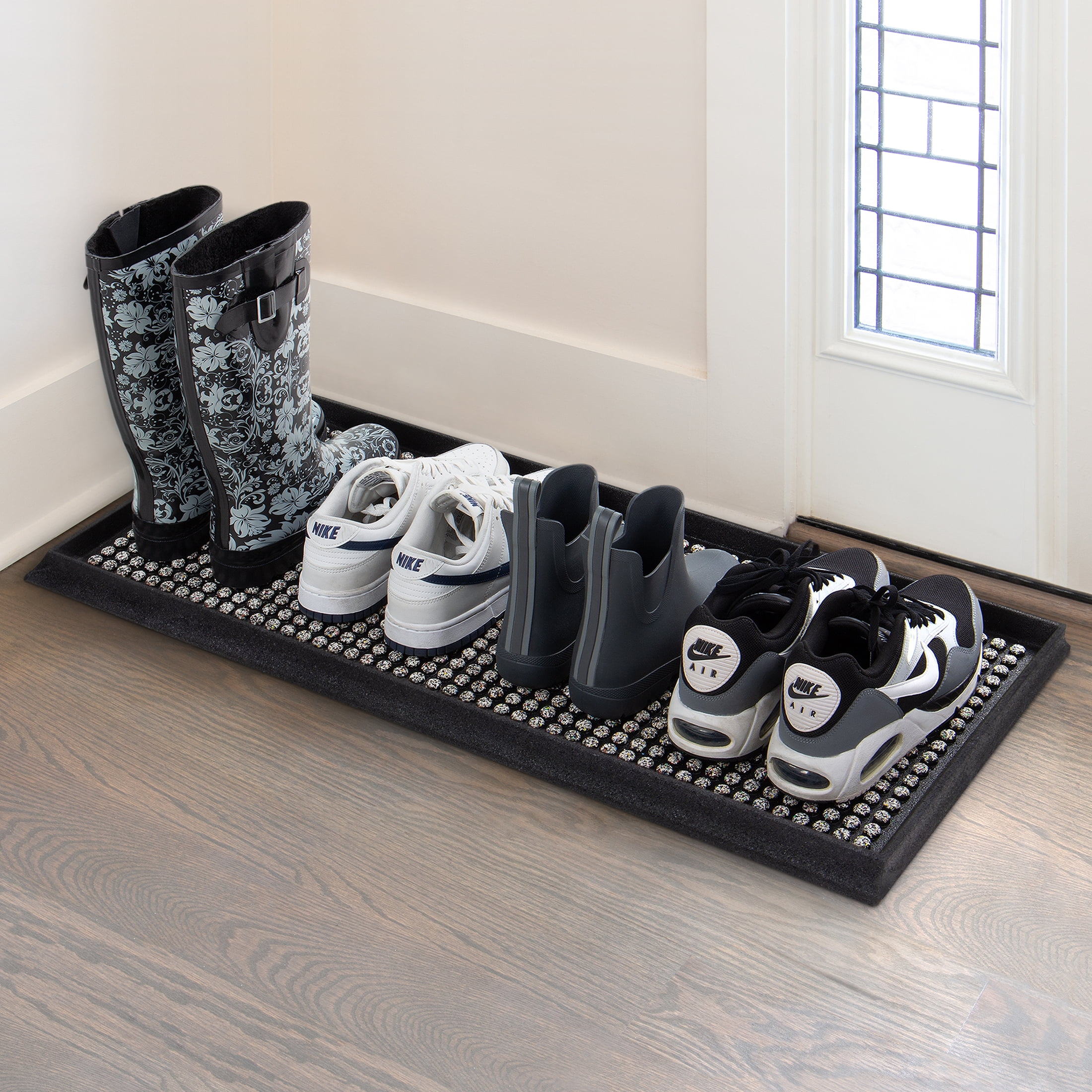 Apache Mills Black Endurance Indoor Outdoor Rubber Boot Tray made with Nike Grind, 15"x36"