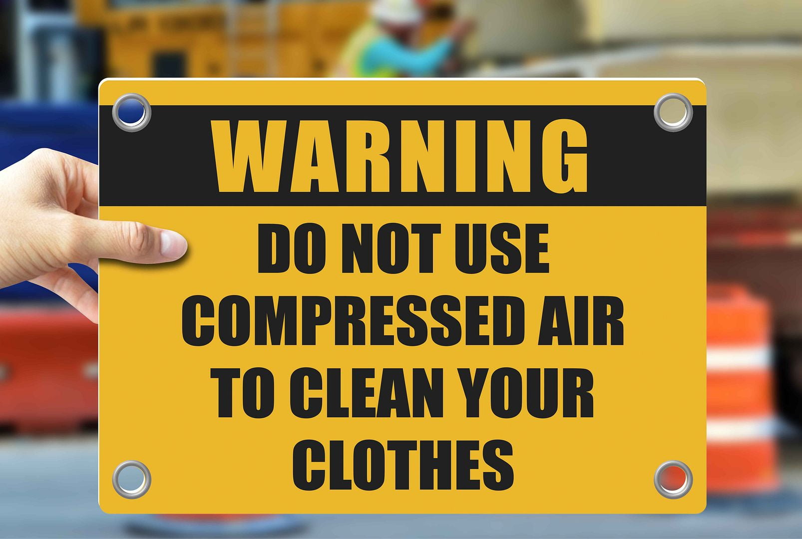 DO NOT USE COMPRESSED AIR TO CLEAN YOUR CLOTHES Warning Notice