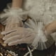 thumbnail image 1 of Guantes de novia de satén elástico negro con etiqueta de temperamento simple y encaje floral para vestido de boda, accesorios de boda, 1 of 6
