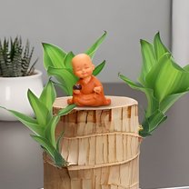 Gmogad Buddha Monk Resin Figurine, Mini Zen Decor, Desktop Ornament for Home, Office, Bonsai Display - Handcrafted Brown Statue, Thoughtful Spiritual Gift