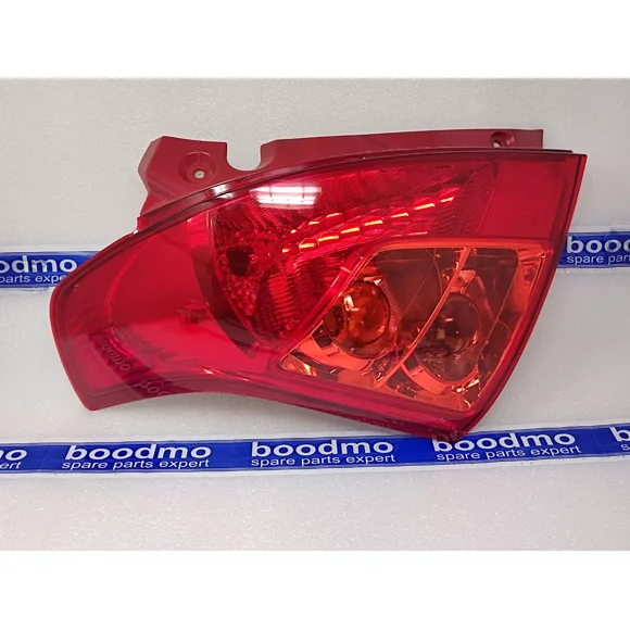 Feu Arrière pour MARUTI SWIFT 1ère Gén - 039-RCU-MML - - Lumax