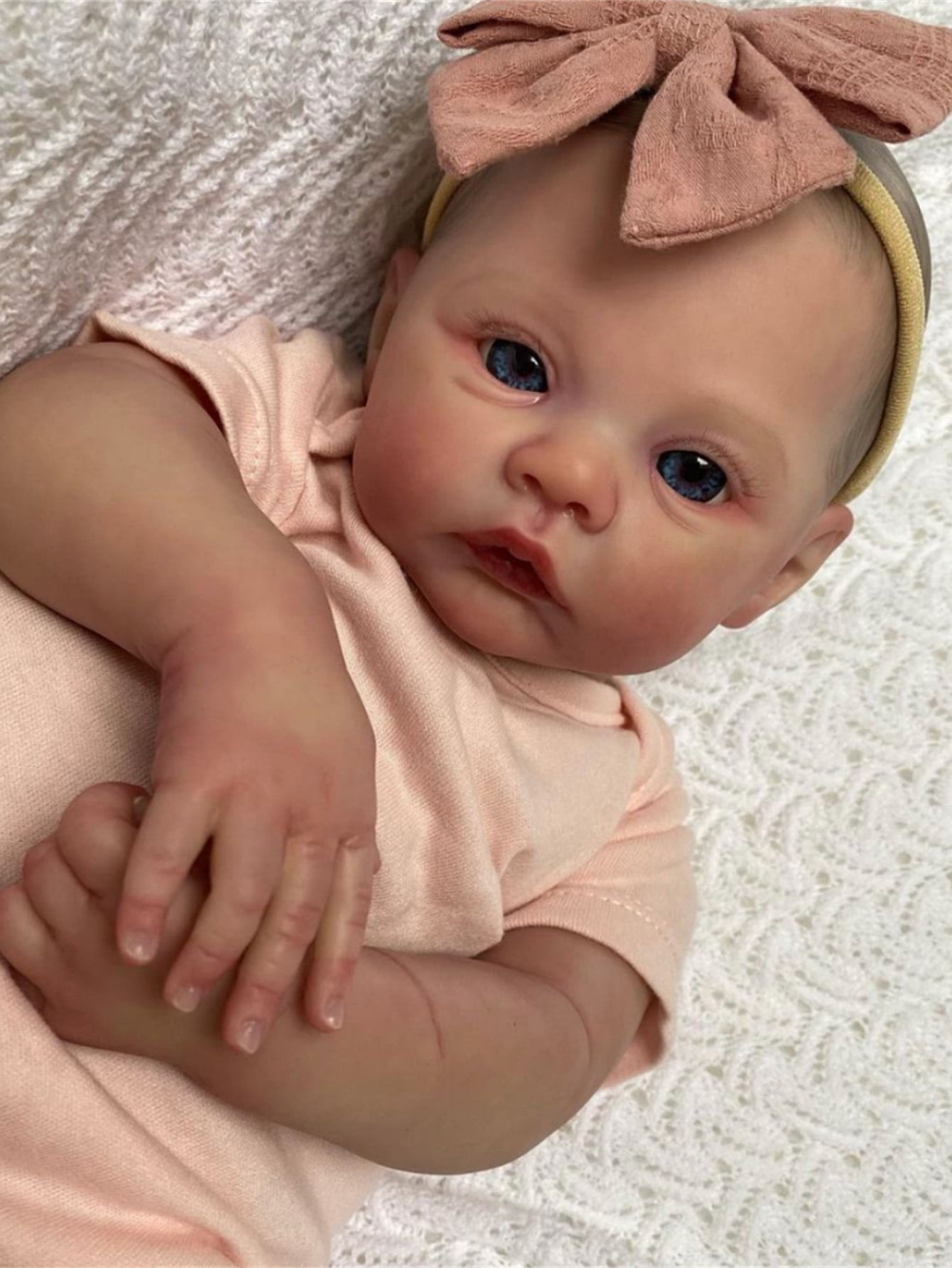 17-Inch Realistic Reborn Baby Doll with Hand-Painted Details – Baby Dolls with Accessories Lifelike Doll Toy Gift for Kids 3+