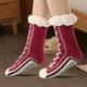 thumbnail image 5 of Calcetines de invierno para suelo: calcetines forrados de forro polar extra gruesos para mujeres y hombres, calcetines antideslizantes cálidos para suelos fríos, 5 of 6