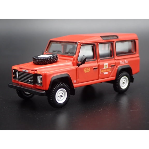 Open Box LAND ROVER DEFENDER 110 ROYAL MAIL POST BUS 1/64 SCALE DIORAMA DIECAST MODEL CAR