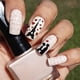 thumbnail image 1 of Parches de uñas postizas con diseño romántico de amor rojo para San Valentín, 24 piezas, parches europeos y para uñas postizas, tratamientos para uñas terminados, piezas para uñas, 1 of 4