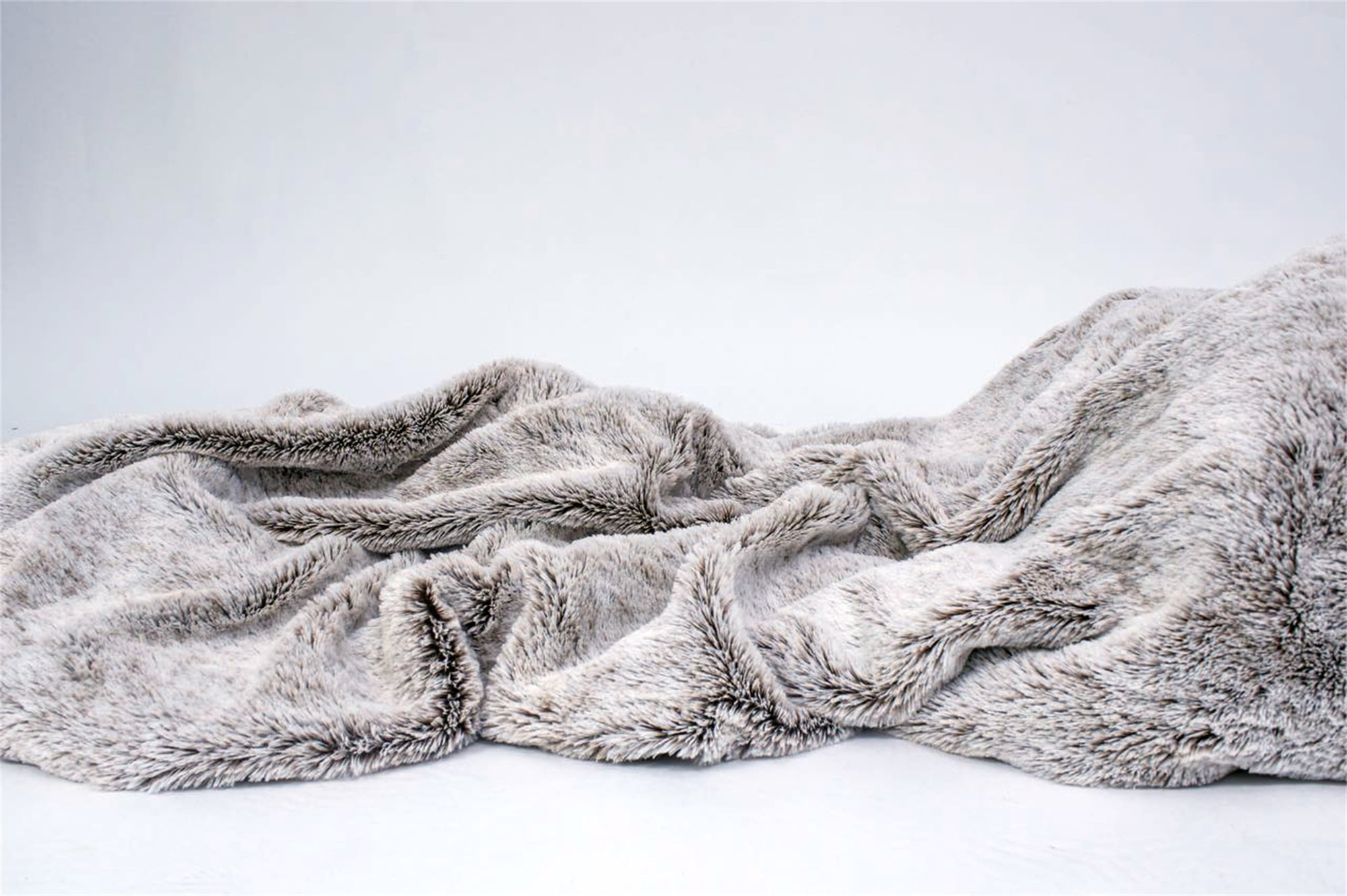 Luxury Grey Faux Fur Throw Blanket and Back Fleece