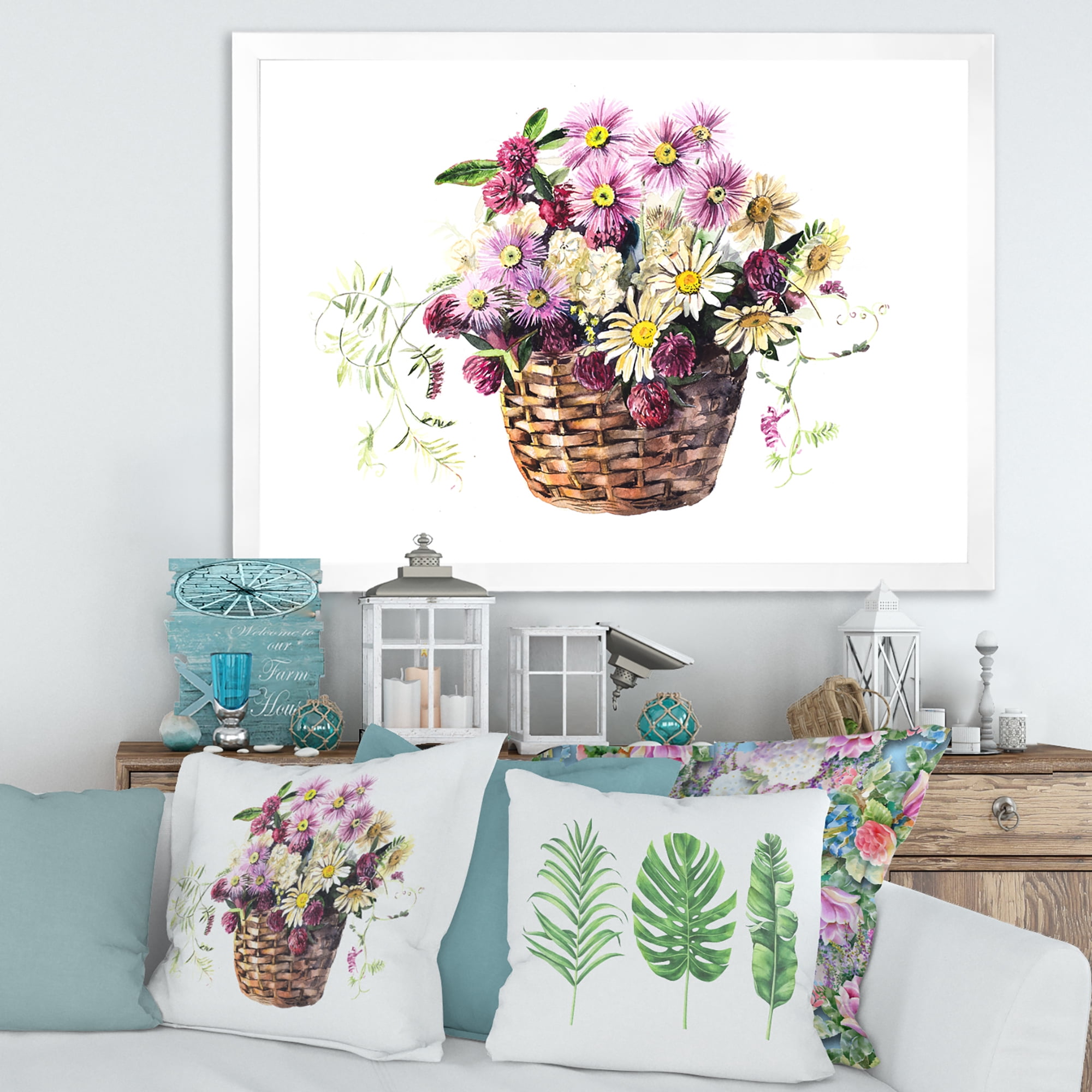 Designart 'The Basket Bouquet From Meadow Flowers' Traditional Framed Art Print