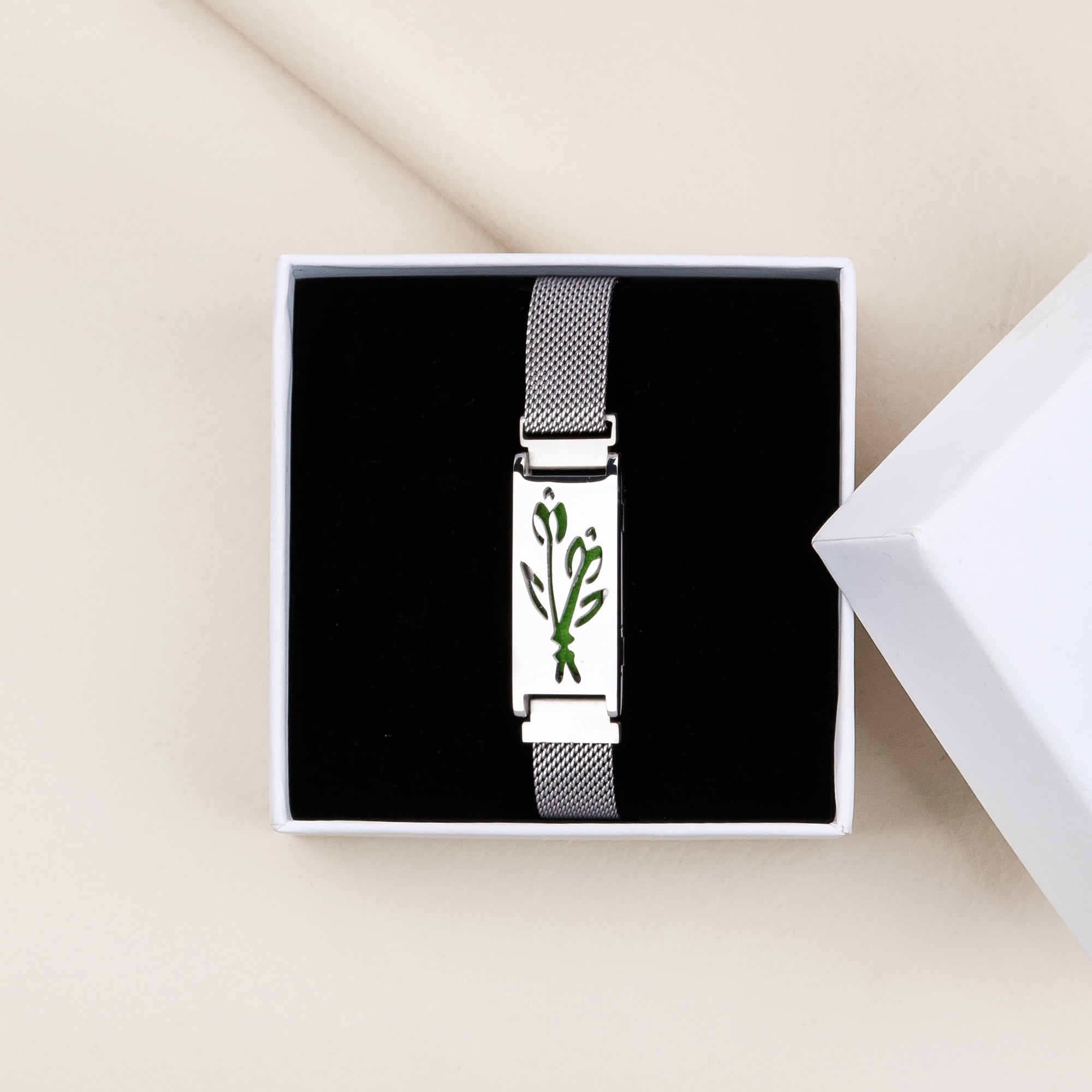 Anavia Essential Oil Bracelets, Aromatherapy Bracelet, Diffuser Bracelet, Aromatherapy Oil Lockets, Diffuser Lockets, Aromatherapy Jewelry, Diffuser Jewelry, With Gifts Box-[Silver]