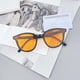 thumbnail image 2 of Gafas de sol de moda para mujer Gafas de sol de moda para mujer Gafas de sol decorativas para viajes y sesiones de fotos callejeras, 2 of 6
