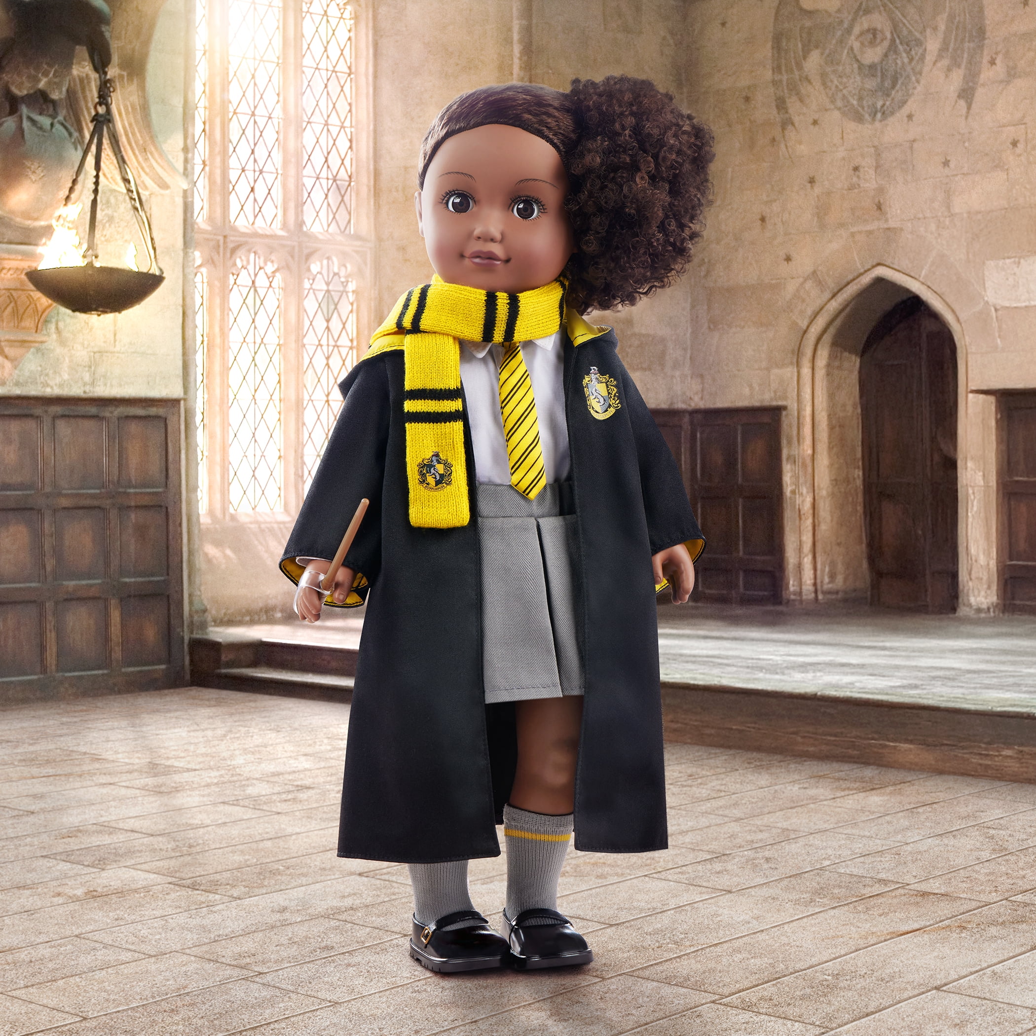 Harry Potter ™ Hufflepuff ™ School Uniform with Wand for 18inch Dolls Toys Kids 5 Years +  (图2)