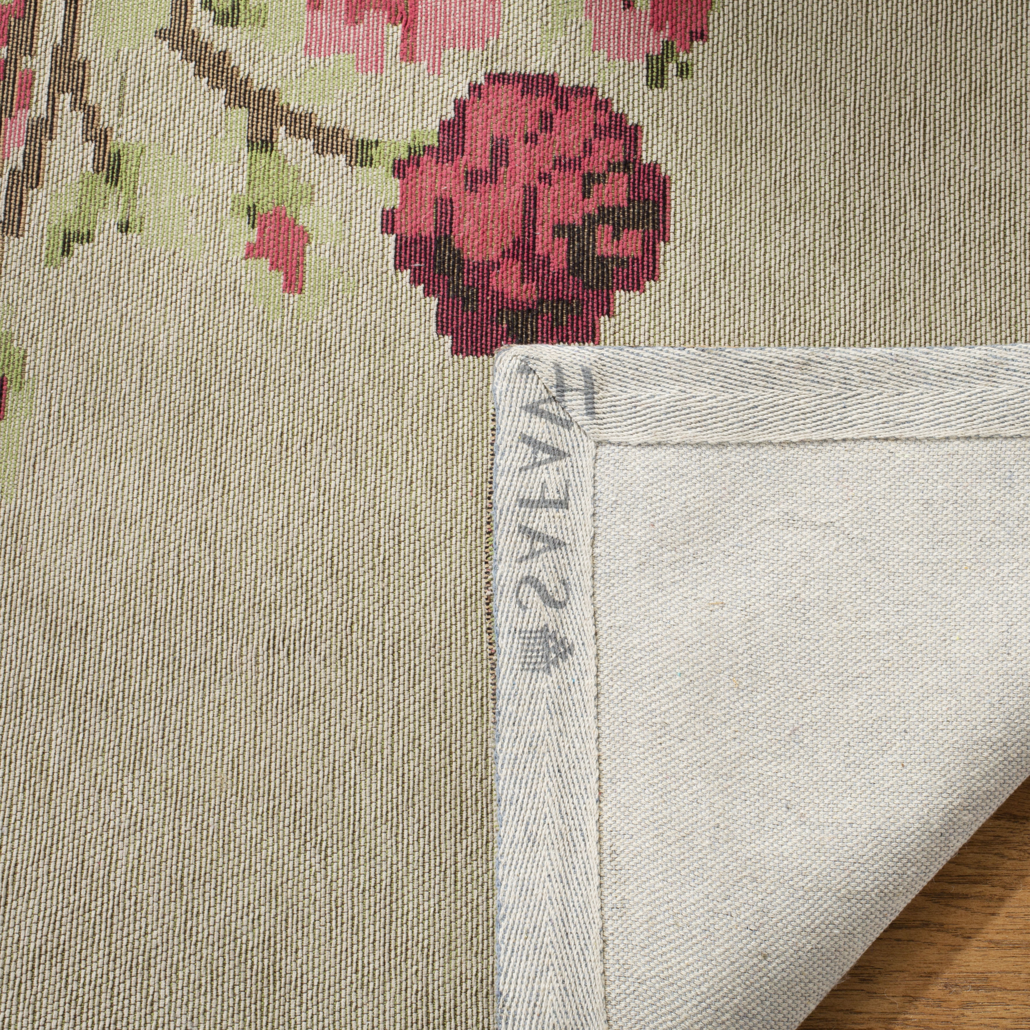 SAFAVIEH Classic Vintage Morven Floral Polyester Area Rug, Beige/Red, 5' x 8'