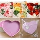 thumbnail image 2 of leyfeng Flor de rosa de jabón en caja de regalo en forma de corazón con tarjeta de felicitación Flores de rosa falsas artificiales perfumadas, 2 of 8