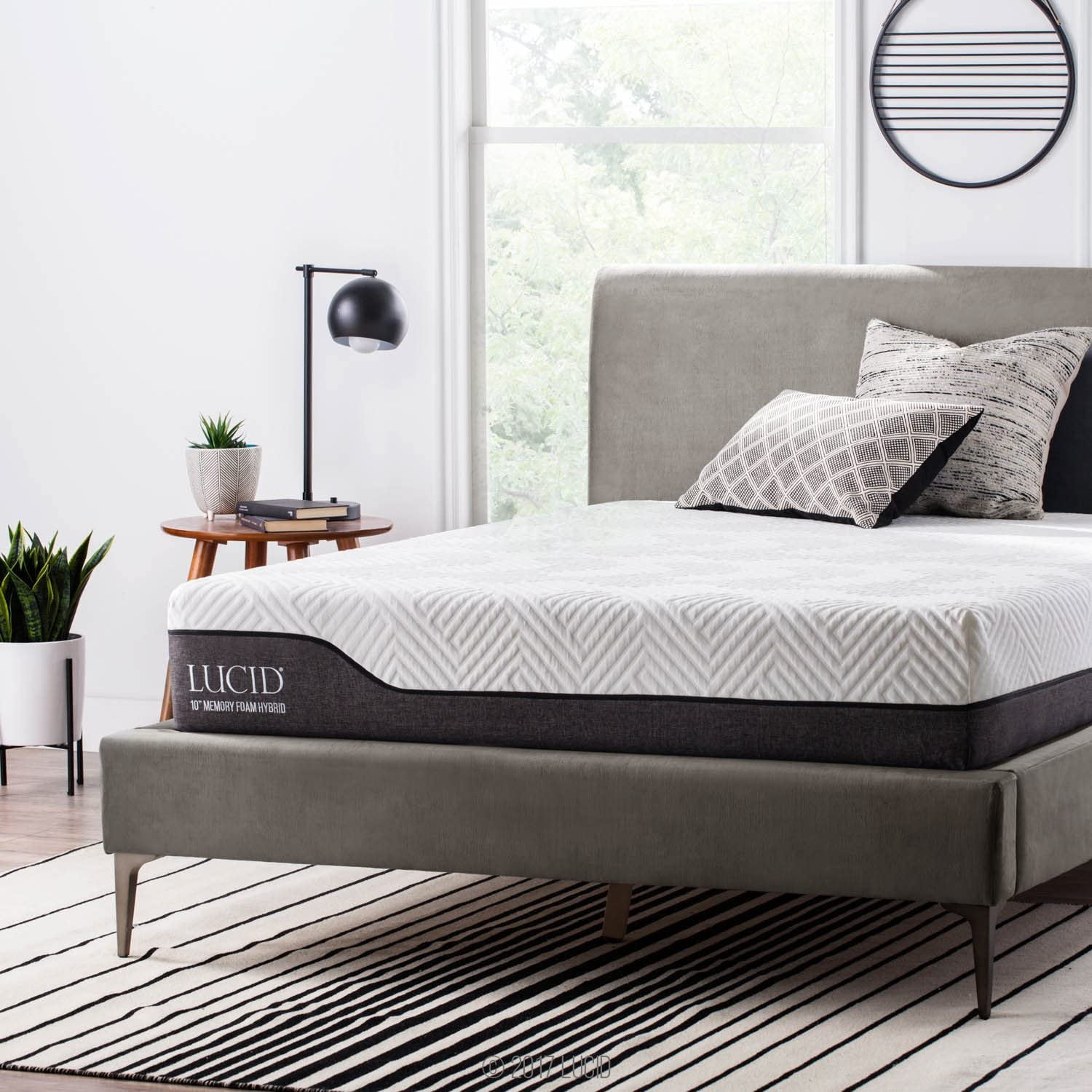 LUCID 10 Inch Twin Hybrid Mattress Bamboo Charcoal and Aloe Vera