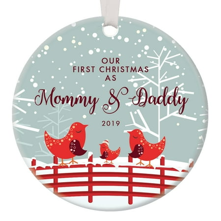 New Parents Ornament Our First Christmas as Mommy and Daddy, 1st Xmas Ornament for New Parents, Bird Family Mom Dad Baby Newborn Pretty Circle Ceramic Congrats Present 3