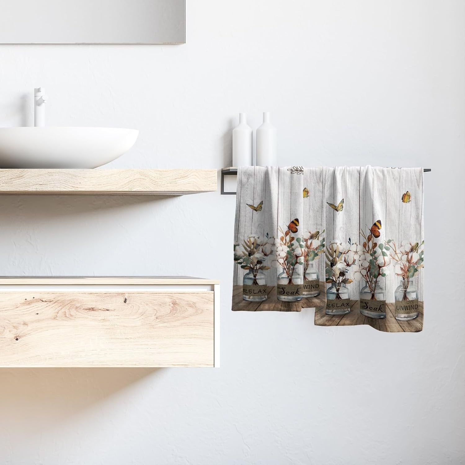 Farmhouse Floral Hand Towels  Wood Bath Towels Set of 2 Soft Guest Face Towel Fingertip Towel Washcloth for Bathroom Spa Guest Gift