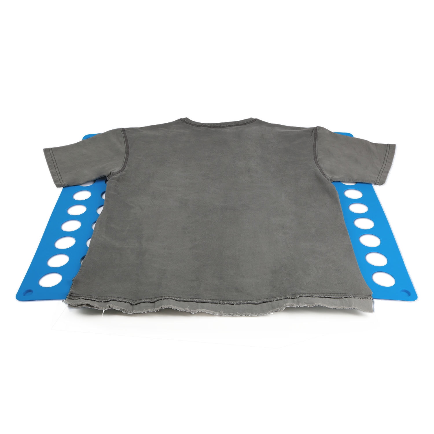 Resultado de imagen de doblar ropa  Shirt folder, T shirt folding, Shirt  folding