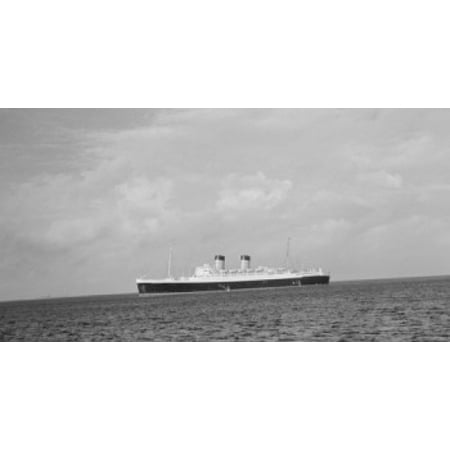 Cruise ship in the sea RMS Mauritania Canvas Art - (18 x 24)