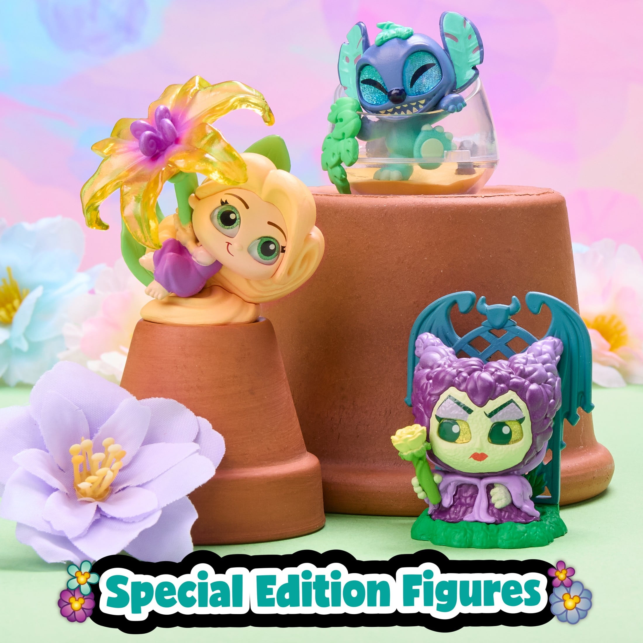 Disney Doorables In Full Bloom Multi Peek Series 15 - Mystery Floral Themed Mini Figures, Assemble and Display, Collectible Disney Surprise Toy, For Collectors, Kids Toys for Ages 5 Up