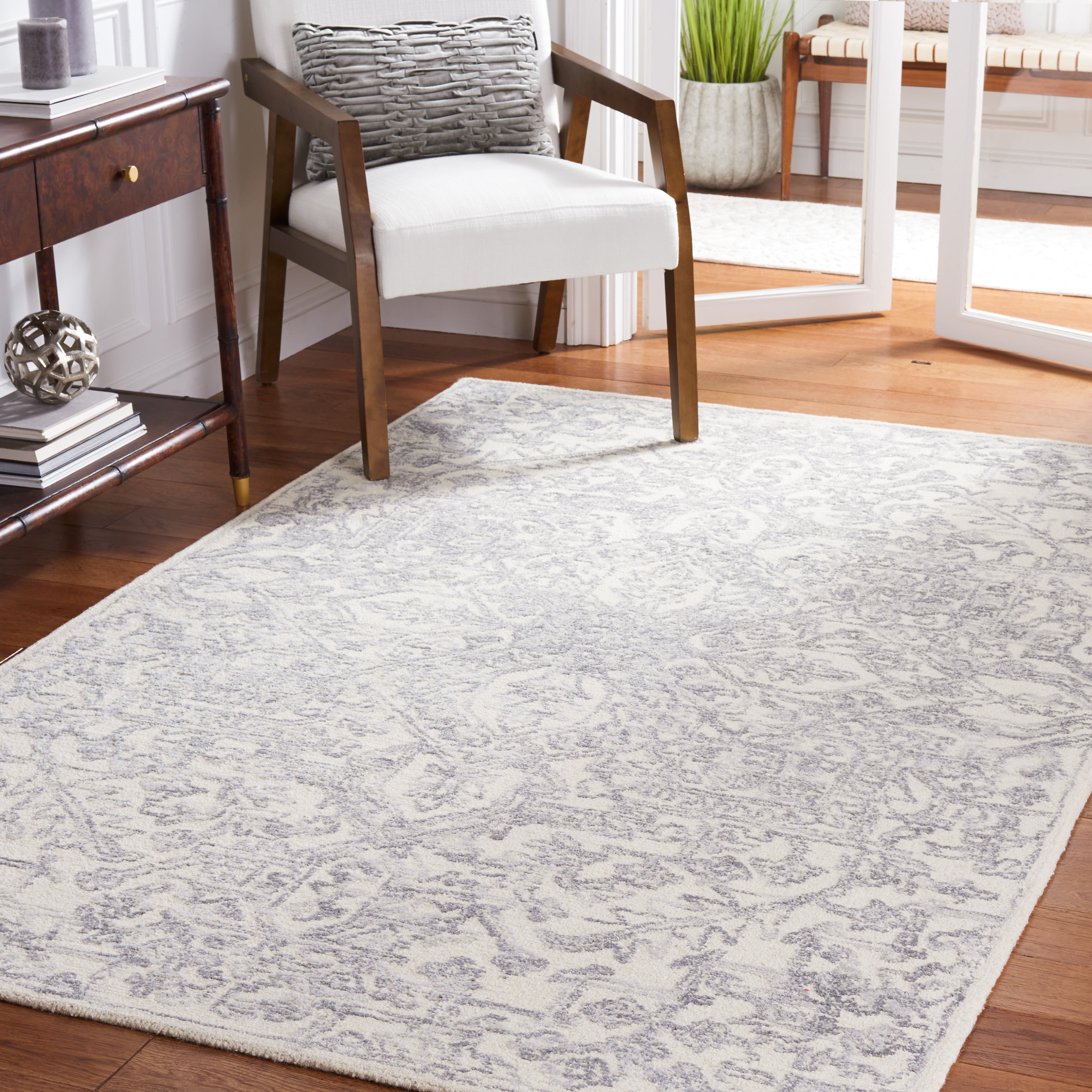 SAFAVIEH Metro Boniface Distressed Area Rug, Beige/Grey, 4' x 6'
