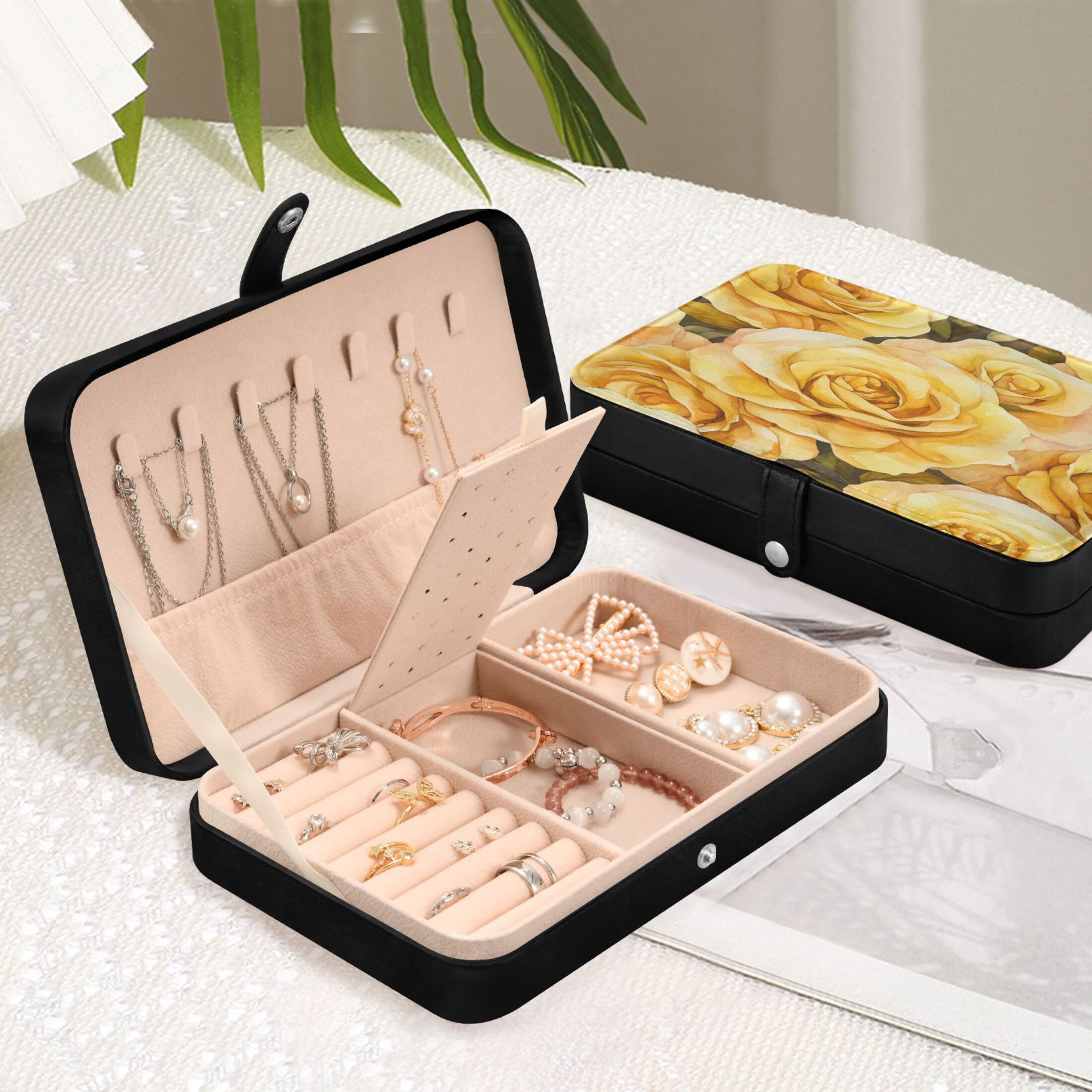 Leather Jewelry Box Rectangular 8.27x5.5x1.78In Travel Jewelry Storage Earrings Necklace Bracelet Watch Brooch Storage Gold Roses Seamless