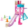 thumbnail image 2 of Barbie-Poupée et Coffret Parcours d’Obstacles, 2 of 6
