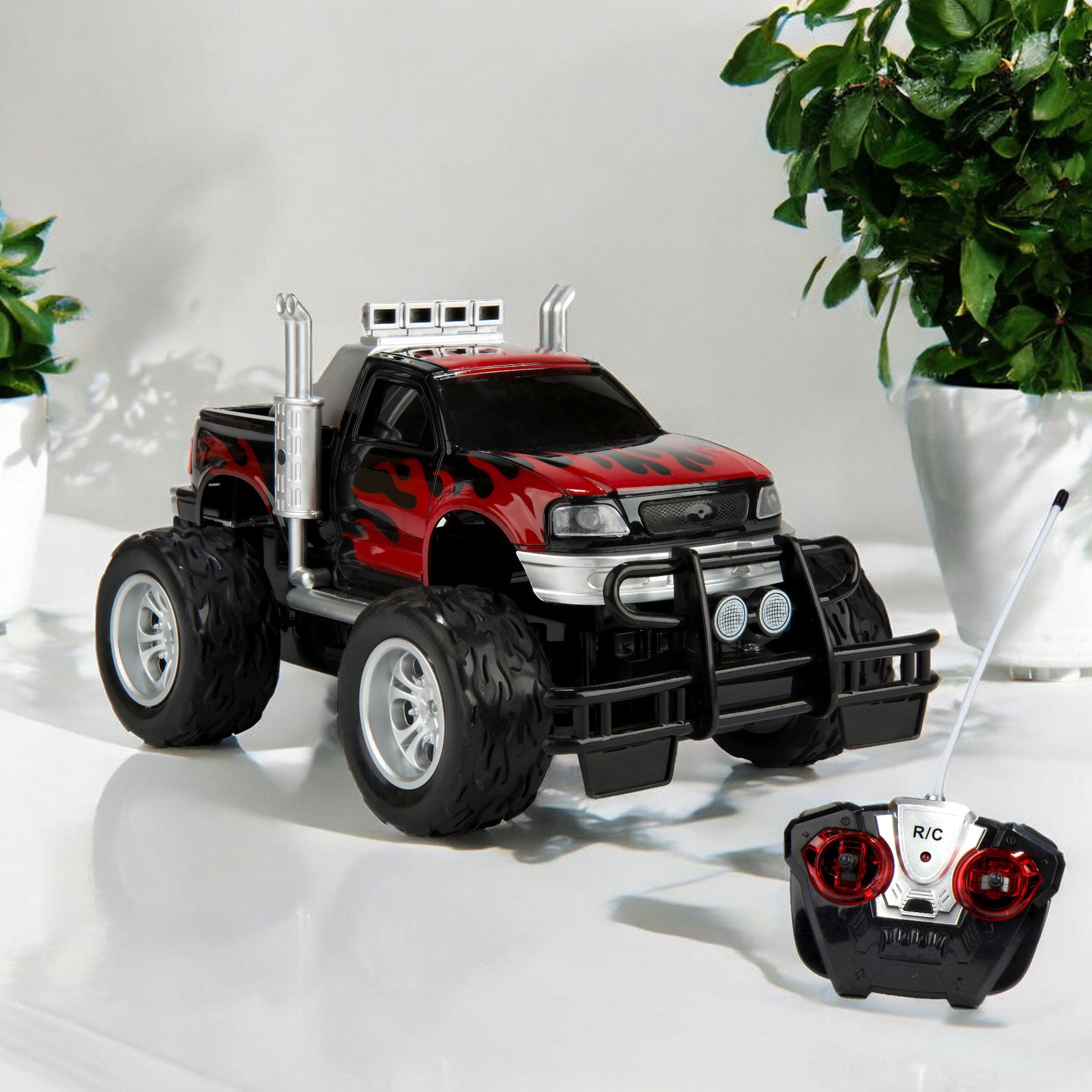 Remote Control Monster Truck for Kids – 1:16 Scale Big Wheels Pickup, Off-Road RC Toy Truck with Working Lights, Durable All-Terrain Vehicle, Fun Gift for Boys & Girls