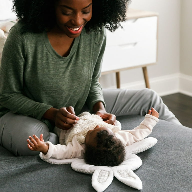 InLighten by Ingenuity Twinkle Tails Vibrating Infant Baby Bouncer