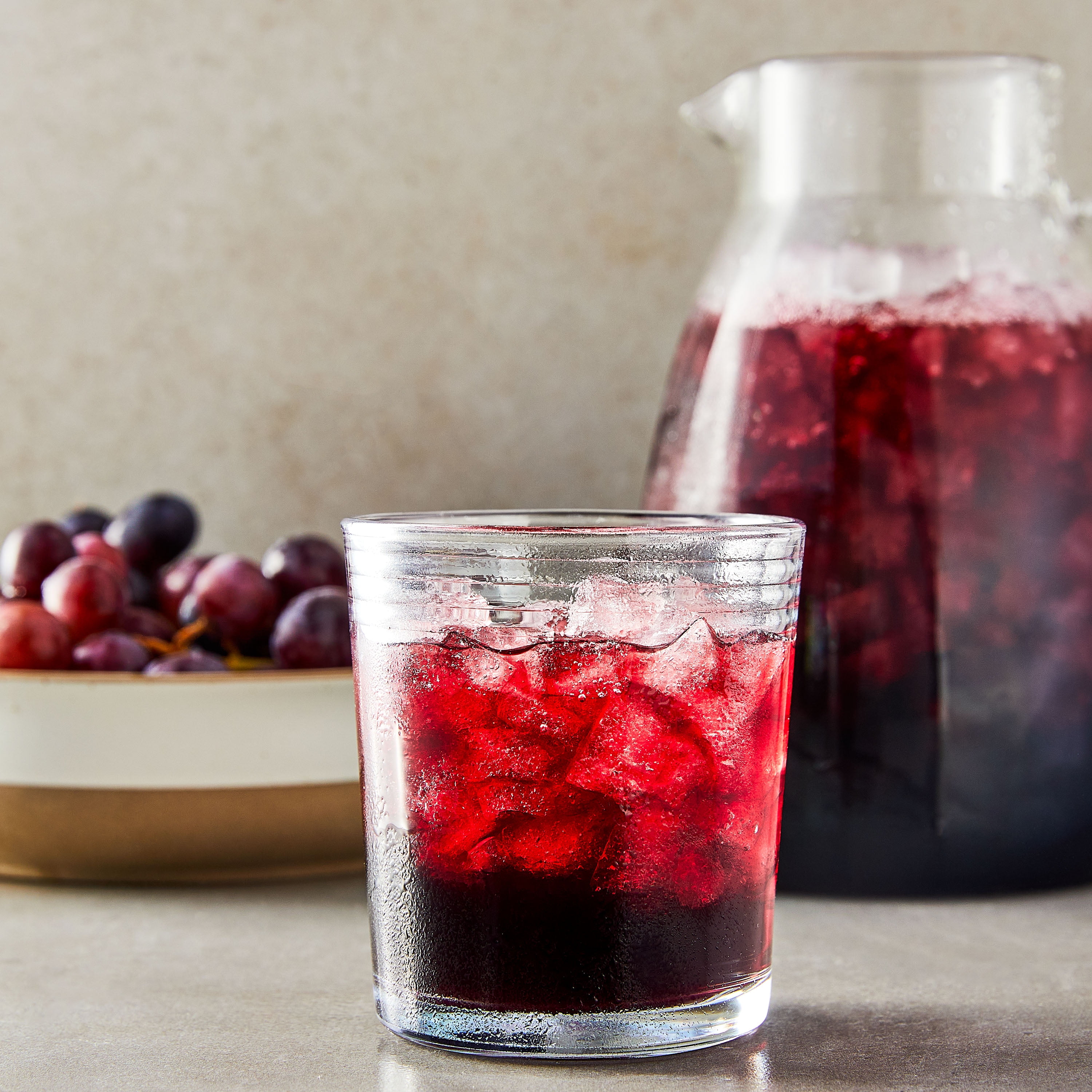 Great Value 100% Grape Juice Concord Grape, 96 fl oz