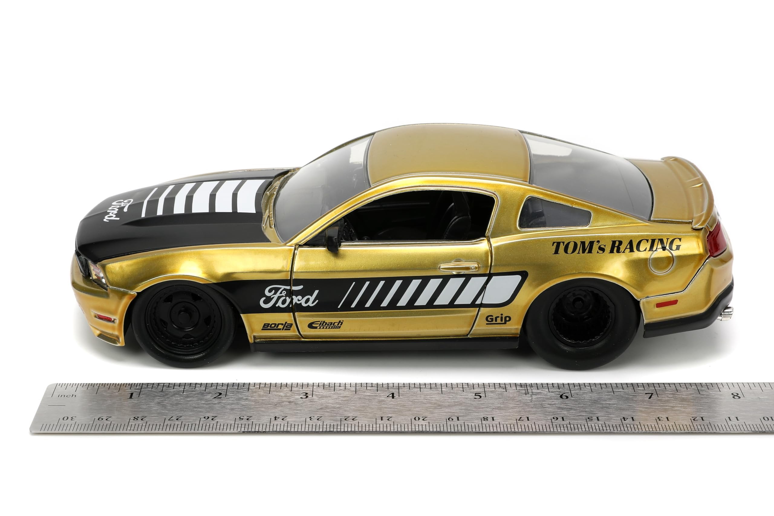 Big Time Muscle 1:24 2010 Ford Mustang GT Die-Cast Car, Toys for Kids and AdultsGold(Selections May Vary)