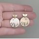 thumbnail image 2 of Xiao Hua Pendientes colgantes de joyería retro de estilo de diseño simple y único en oro, 2 of 5
