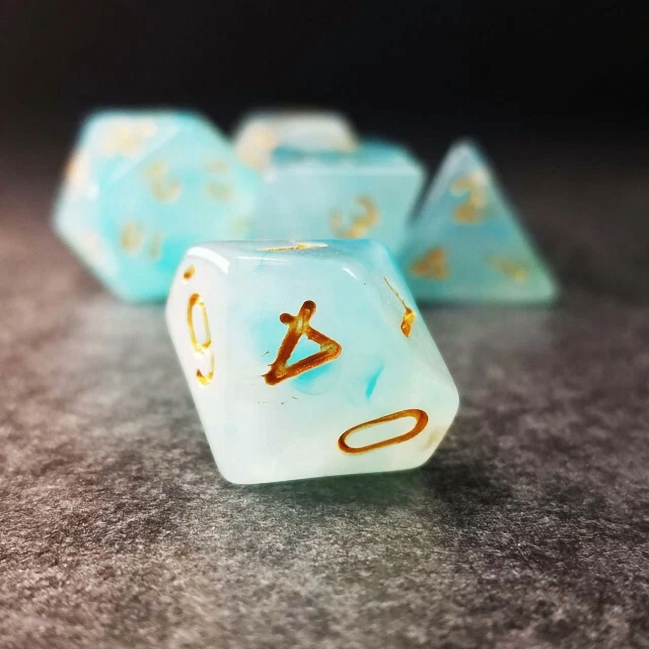 KNACK- Sage'S Capsules - Frosted Blue Semi-Transparent Acrylic Polyhedral Dice Set Dnd