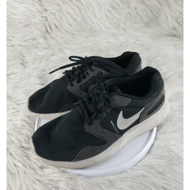 Nike Kaishi Women's Shoes Size 6.5 Black White Running Athletic 654845-001