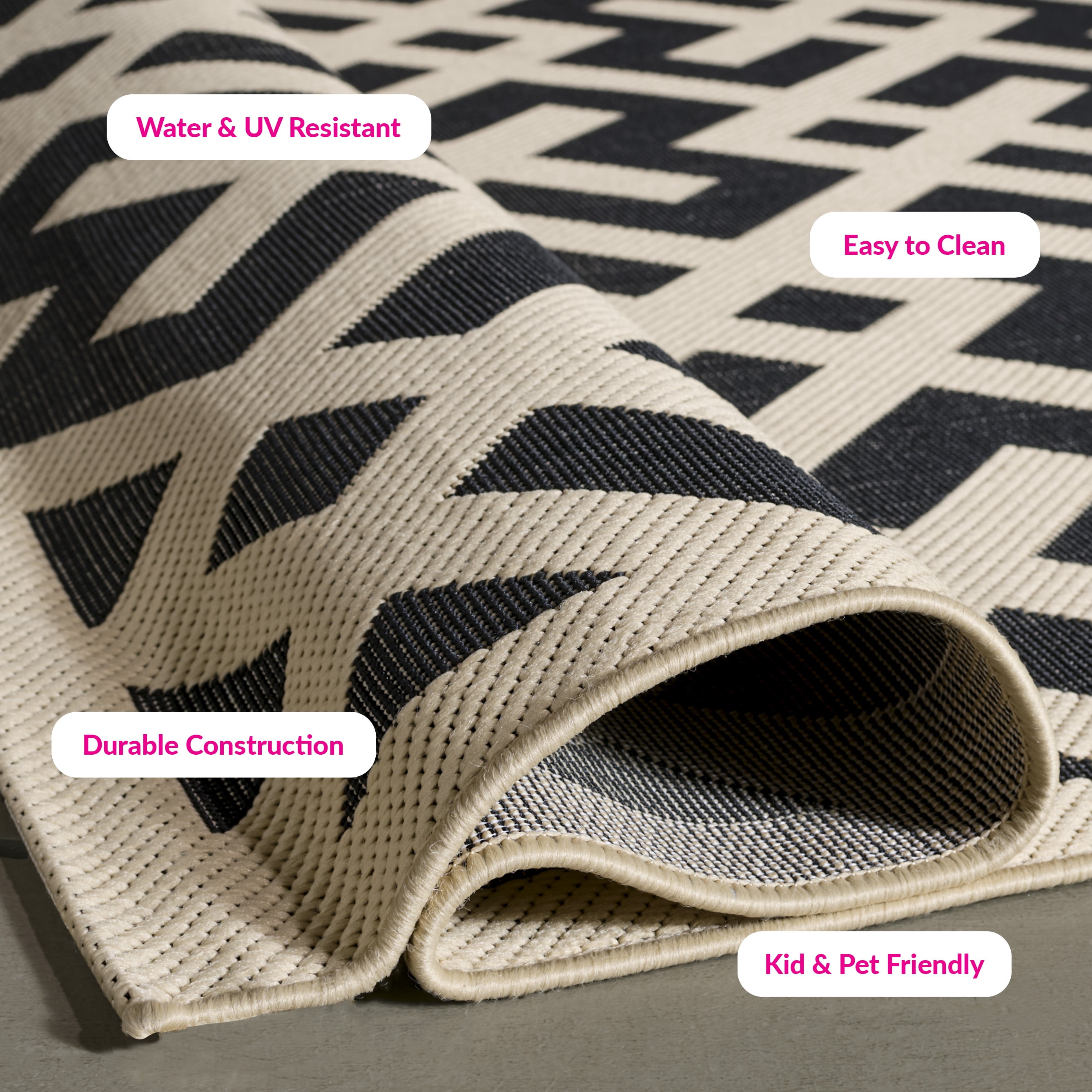 Safavieh Courtyard Alvin Geometric Indoor/Outdoor Area Rug, Black/Beige, 5'3" x 7'7"