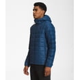 thumbnail image 2 of Sudadera con capucha THE NORTH FACE ThermoBall Eco 2.0 para hombre Shady Blue, 2 of 6