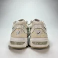 thumbnail image 4 of ASICS Gel Enhance Ultra 4 White Silver Athletic Running Shoes T75CQ Women Size 8, 4 of 6