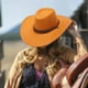 thumbnail image 4 of Sombrero de vaquero occidental decoración de moda Sombrero para el sol Sombrero gorra para mujeres hombres Camping Amarillo, 4 of 6
