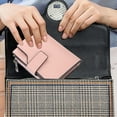 thumbnail image 4 of Carteras pequeñas de cuero plegables para mujer con ranuras para tarjetas y ventana de identificación con cremallera, 4 of 5