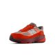 thumbnail image 1 of Zapatilla New Balance FuelCell 990 V6 Rojo/Flare 32 cm, 1 of 3