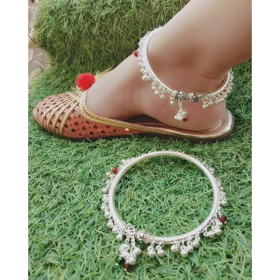 Elegant Silver-Plated Traditional Anklet for Women with Hanging Beads – Minimalist Ethnic Jewelry