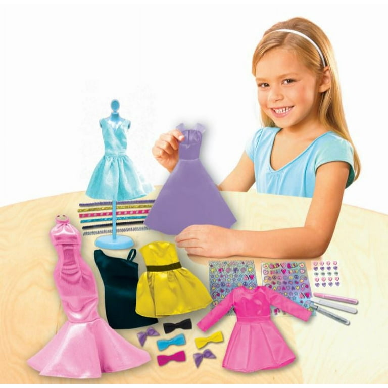 Barbie Be a Fashion Designer : : Toys & Games