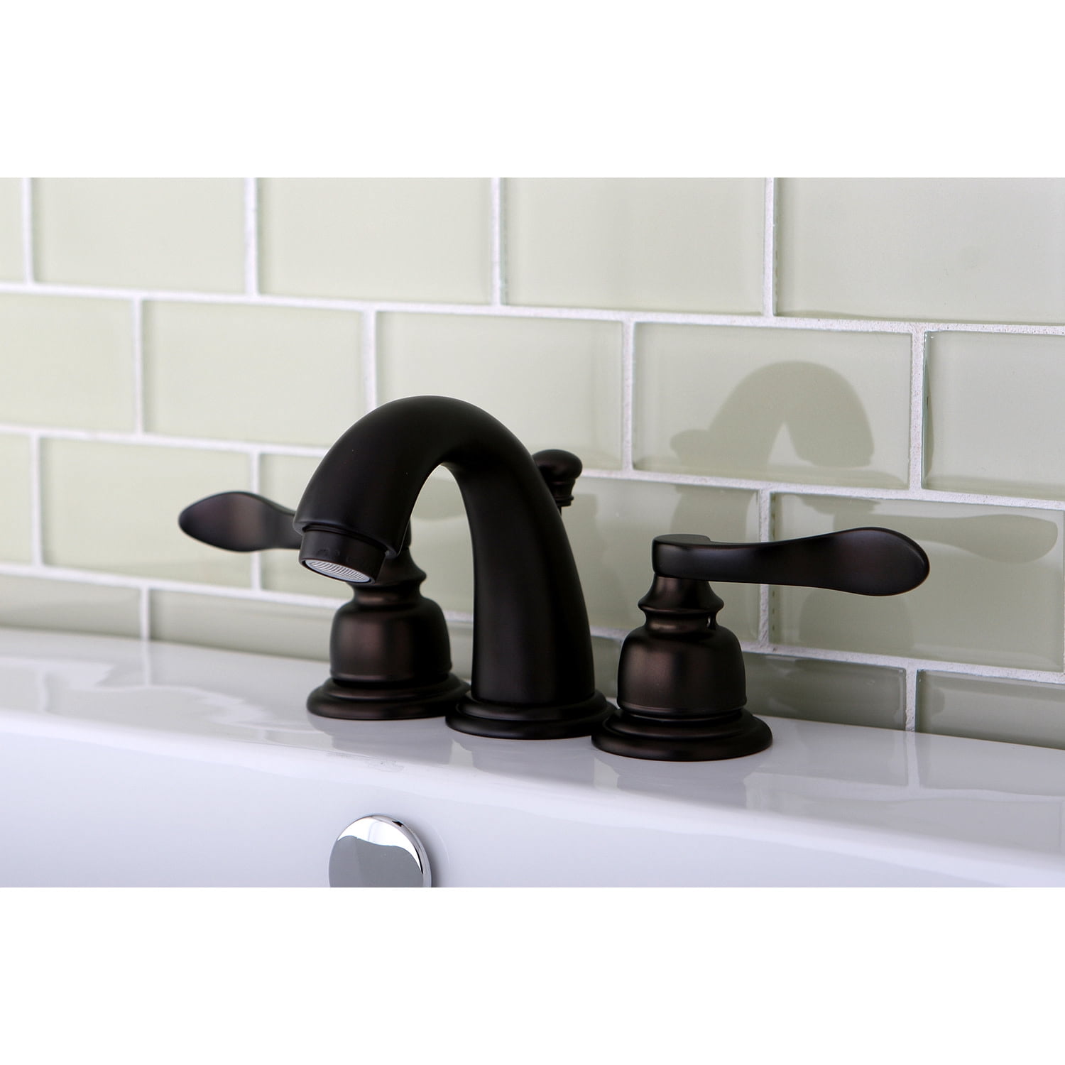 Kingston Brass KB8915NFL NuWave French Widespread Bathroom Faucet, Oil Rubbed Bronze
