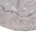 thumbnail image 3 of Kurt Adler 48 Pouces Satin Argenté avec Imprimé Border Treeskirt, 3 of 4