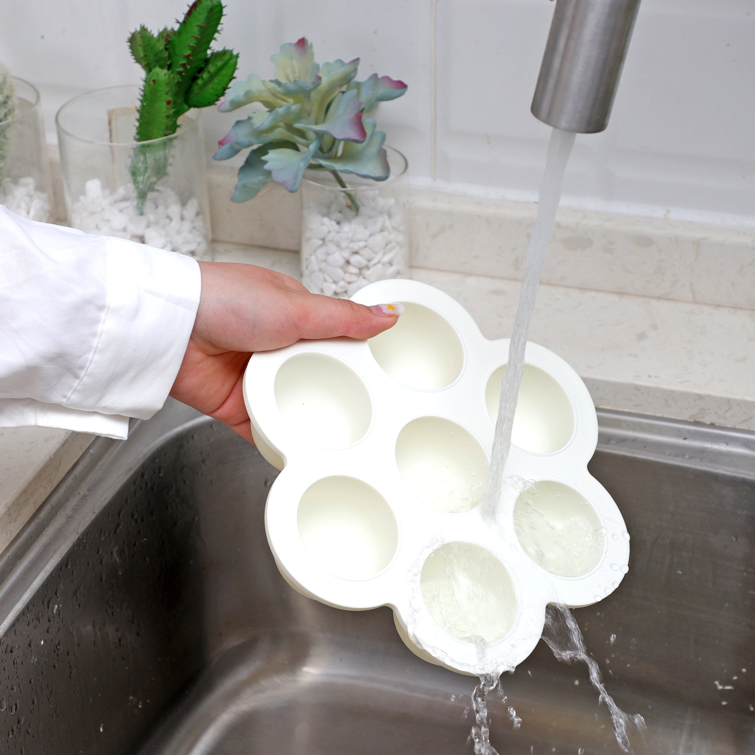 Cook with Color 7-Cavity Silicone Egg Mold – Nonstick, Easy-Release Design for Fun Appetizers and Treats