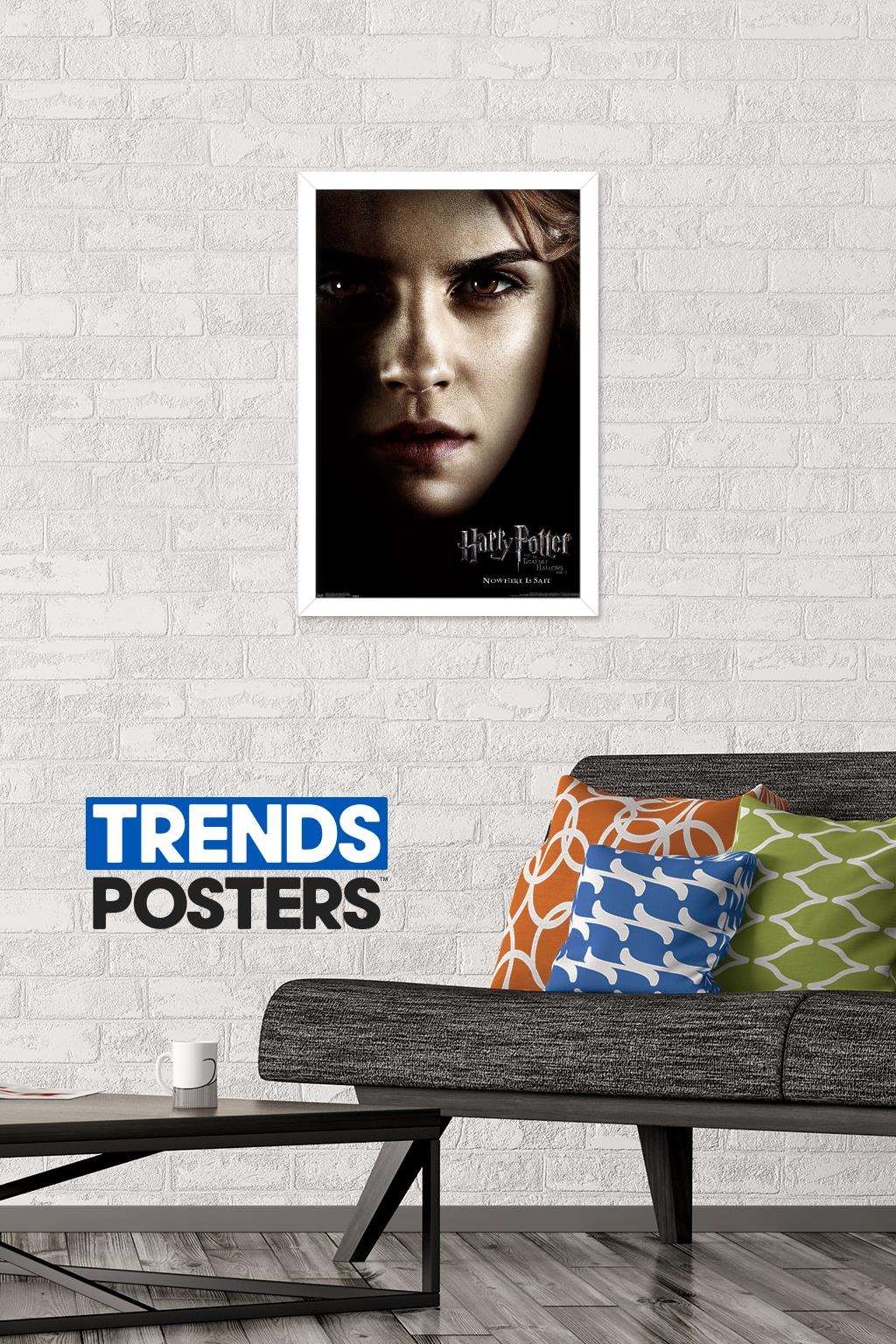 Harry Potter and the Deathly Hallows: Part 1 - Hermione One Sheet Wall Poster, 14.725" x 22.375", Framed