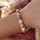 thumbnail image 5 of Pulsera de cristal natural Pulsera de cristal natural con vetas de madera roja Pulsera pequeña y fresca para mujer, 5 of 6